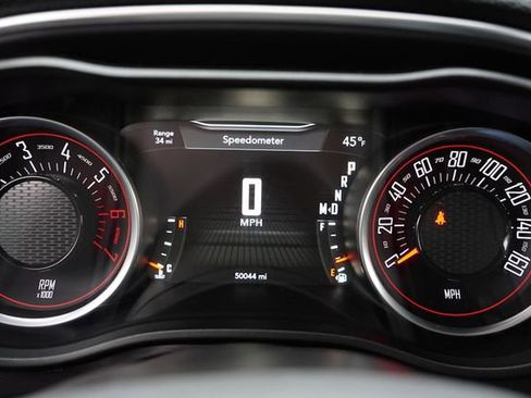 Certified 2016 Dodge Challenger R/T w/ Cold Weather Group image 27