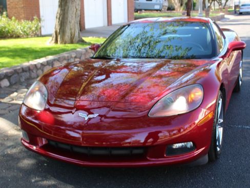 Used 2010 Chevrolet Corvette w/1LT w/ Roof Package image 24
