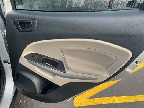 Used 2018 Ford EcoSport S image 15