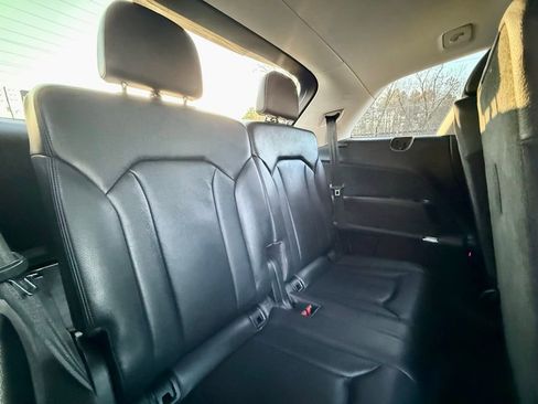 Used 2017 Audi Q7 3.0T Premium Plus AWD/4WD image 35