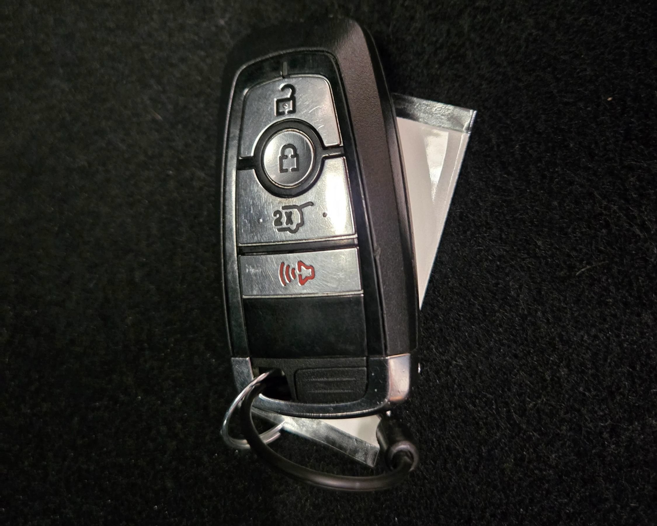 Used 2025 Ford Escape ST-Line FWD image 17