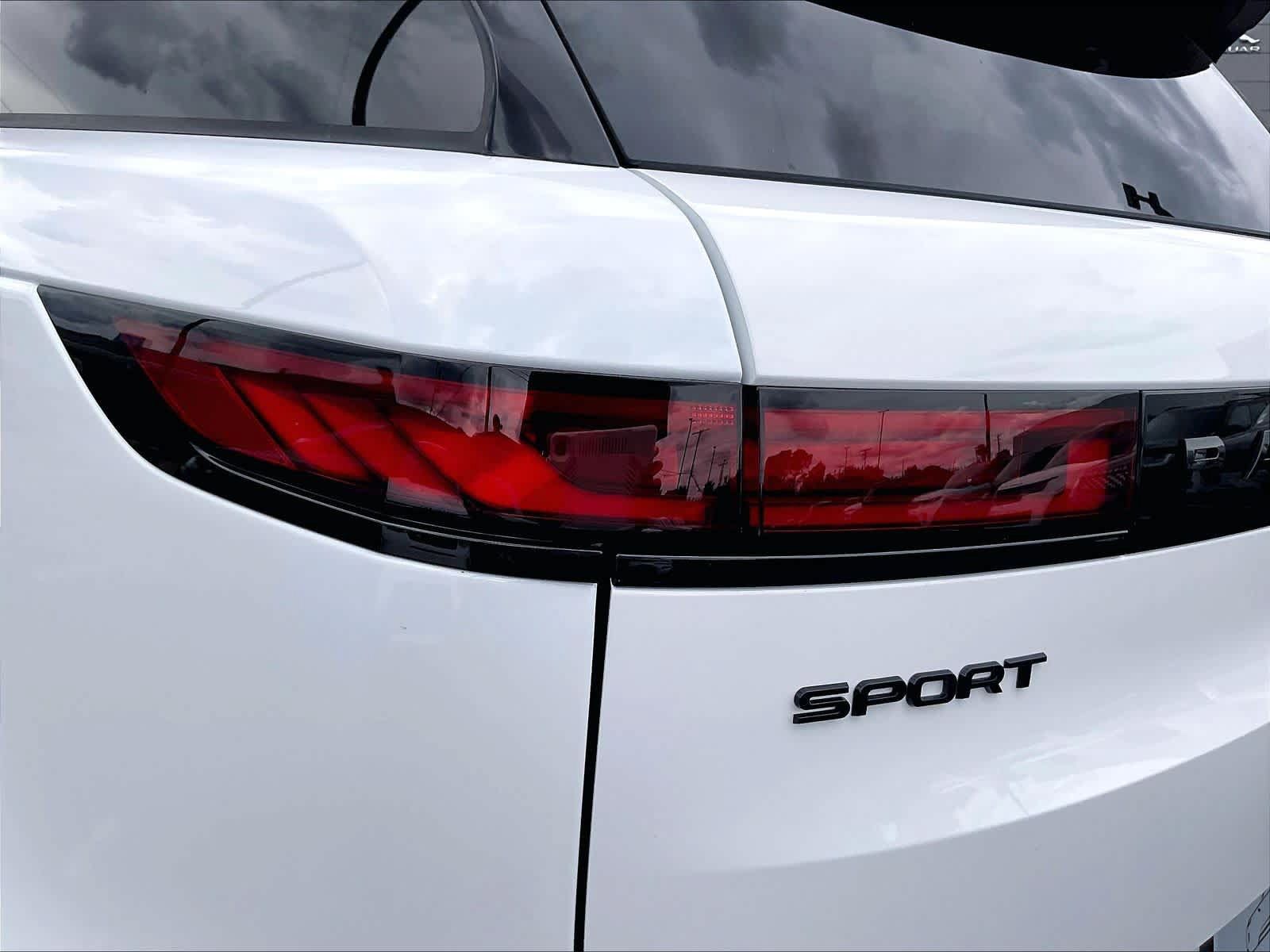 New 2026 Land Rover Range Rover Sport Dynamic SE AWD/4WD image 25