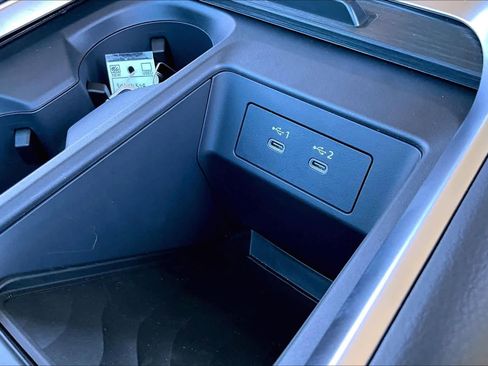 New 2025 Nissan Armada SV image 20