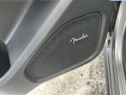 Used 2025 Nissan Frontier PRO-4X w/ Pro Premium Package image 11