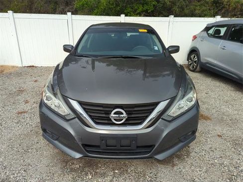 Certified 2017 Nissan Altima 2.5 SV image 5