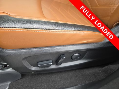 Used 2023 Nissan Pathfinder Platinum w/ Cargo Package image 15