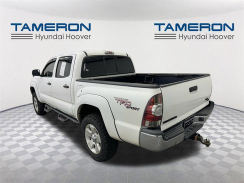Used 2010 Toyota Tacoma PreRunner image 3