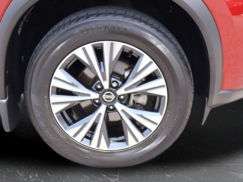 Used 2021 Nissan Rogue SV AWD/4WD image 35
