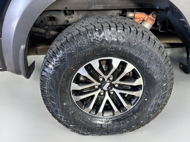 Used 2019 Ford F150 Raptor w/ Equipment Group 802A Luxury AWD/4WD image 32