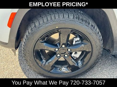 Used 2021 Jeep Grand Cherokee L Laredo AWD/4WD image 10