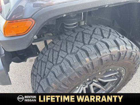 Used 2021 Jeep Wrangler Unlimited Sahara w/ Uconnect 4C Nav & Sound Group image 7