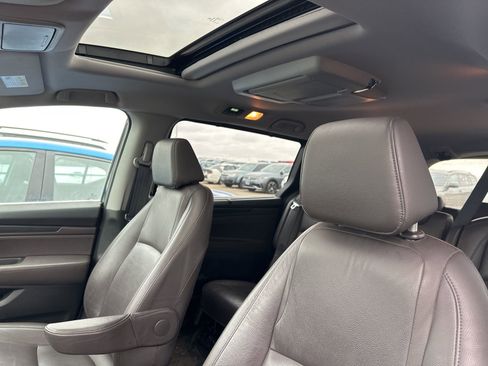 Used 2018 Honda Odyssey EX-L image 5