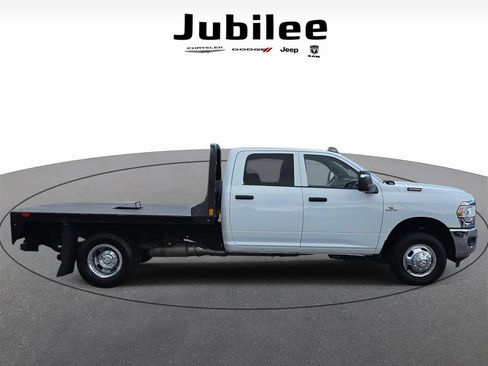 Used 2024 RAM 3500 Tradesman w/ Chrome Appearance Group AWD/4WD image 34