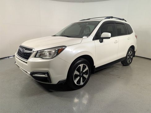 Used 2018 Subaru Forester 2.5i Premium image 3