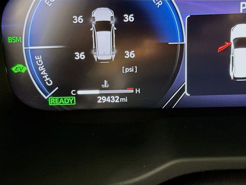 Used 2024 Toyota RAV4 Limited w/ Advanced Technology Package image 12