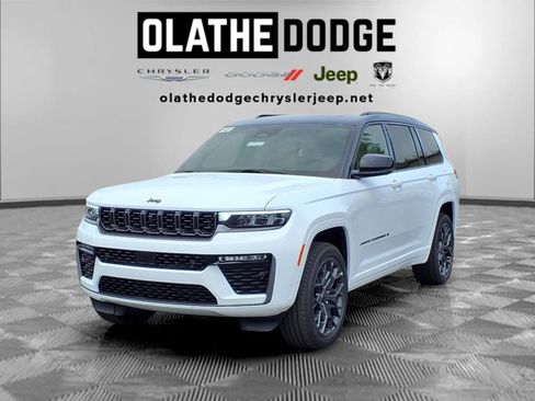 New 2026 Jeep Grand Cherokee L Summit AWD/4WD image 1