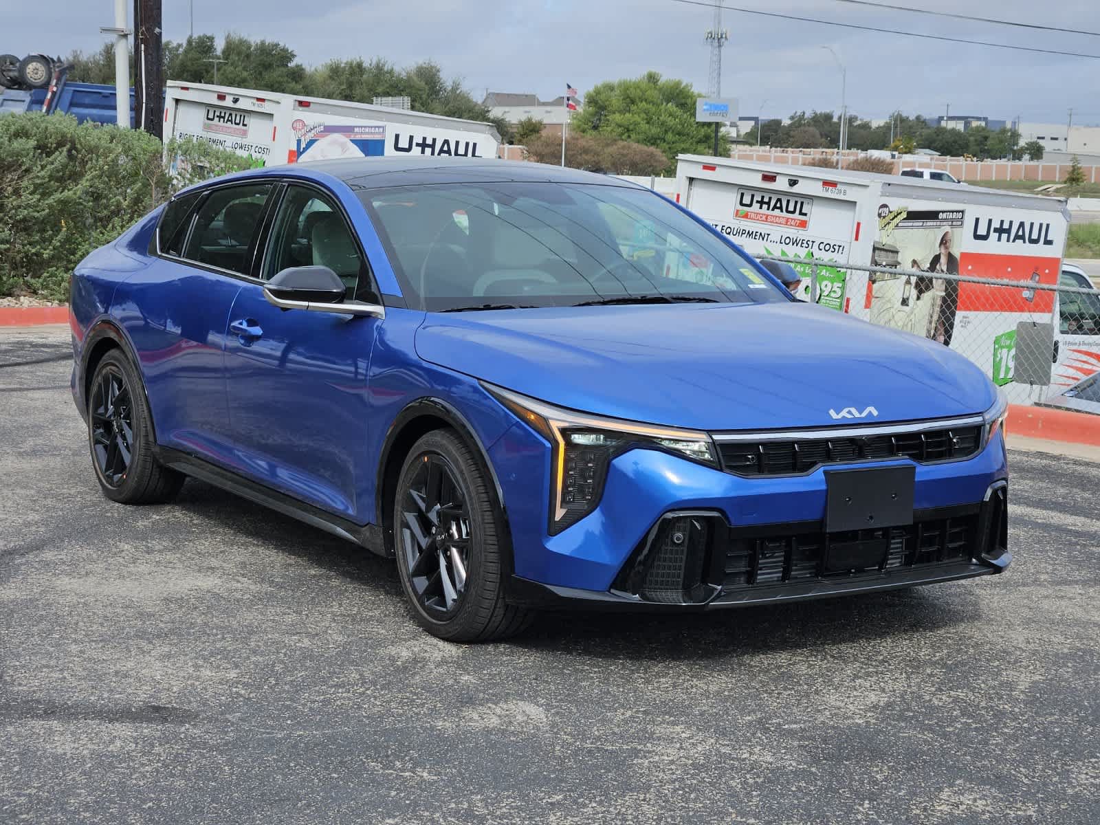 New 2027 Kia K4 GT-Line Turbo FWD image 3