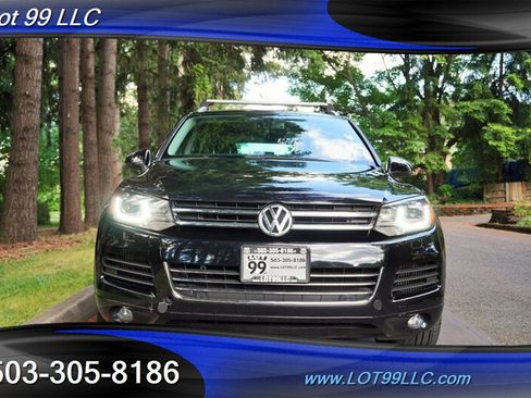 Used 2013 Volkswagen Touareg Executive AWD/4WD image 6