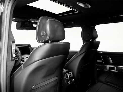 Used 2025 Mercedes-Benz G 63 AMG 4MATIC image 36