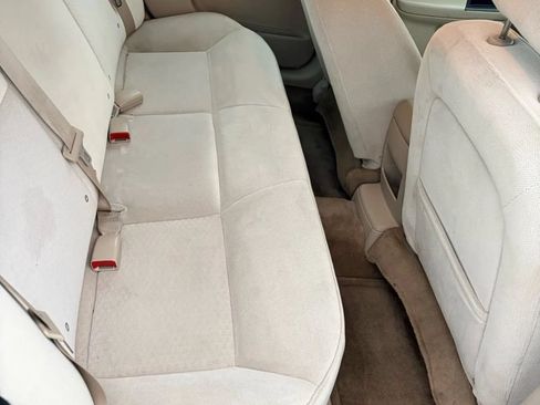 Used 2010 Chevrolet Impala LS FWD image 6