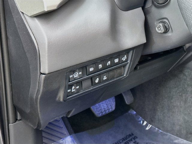 Used 2026 Toyota Sequoia Capstone AWD/4WD image 10