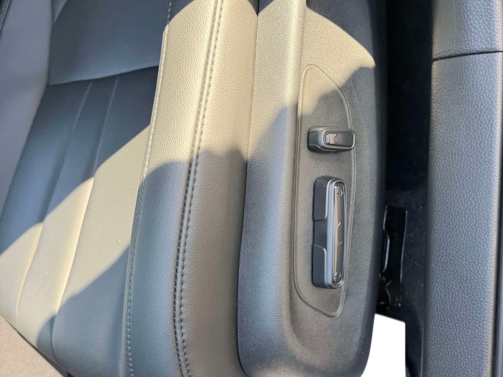 Certified 2026 Acura Integra FWD image 15