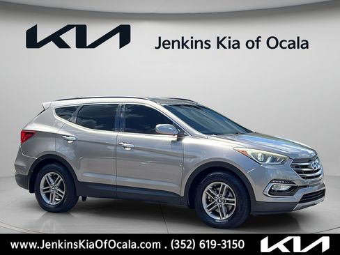 Used 2017 Hyundai Santa Fe Sport FWD image 1