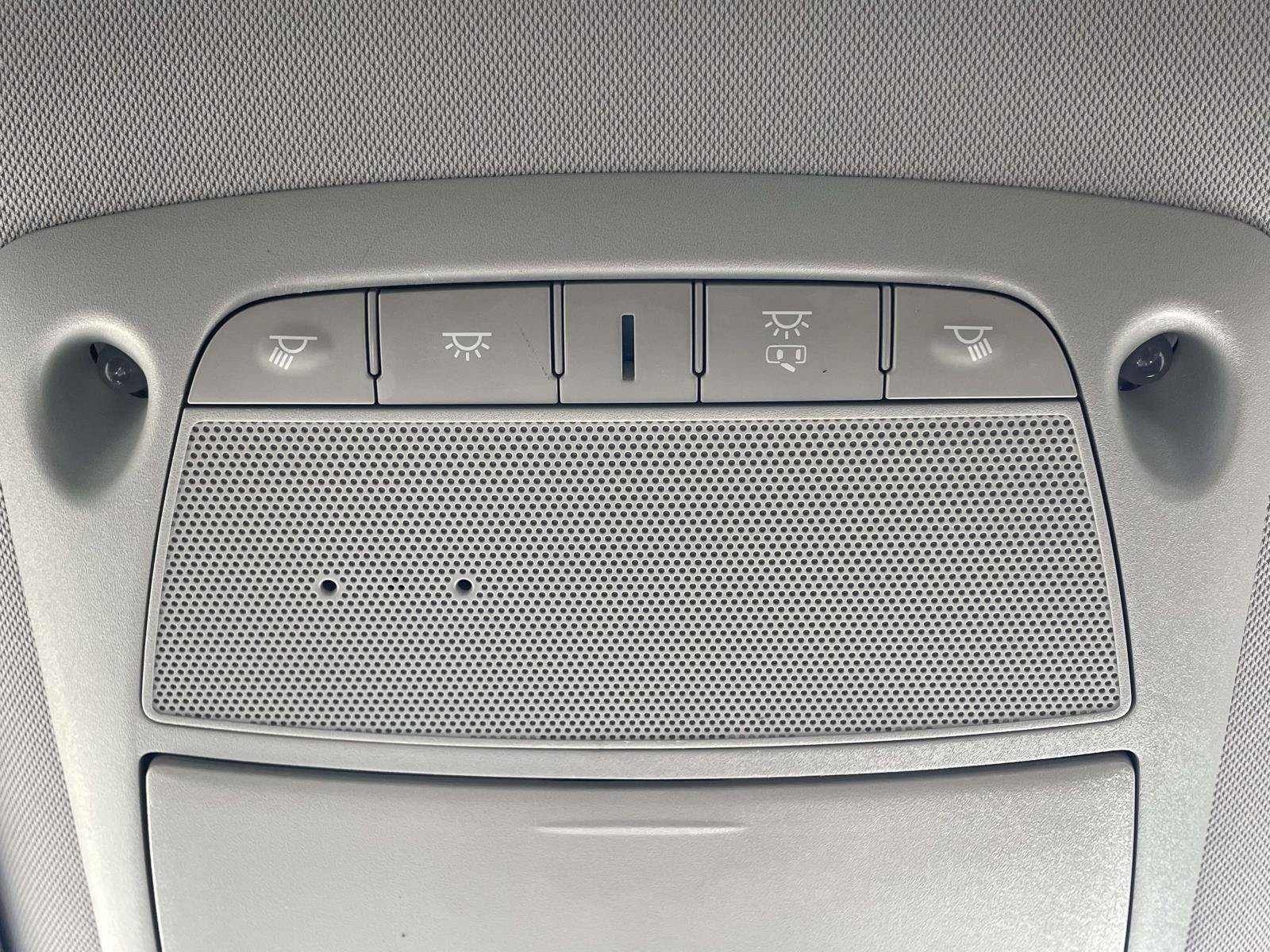 Used 2020 Nissan Rogue SV FWD image 21