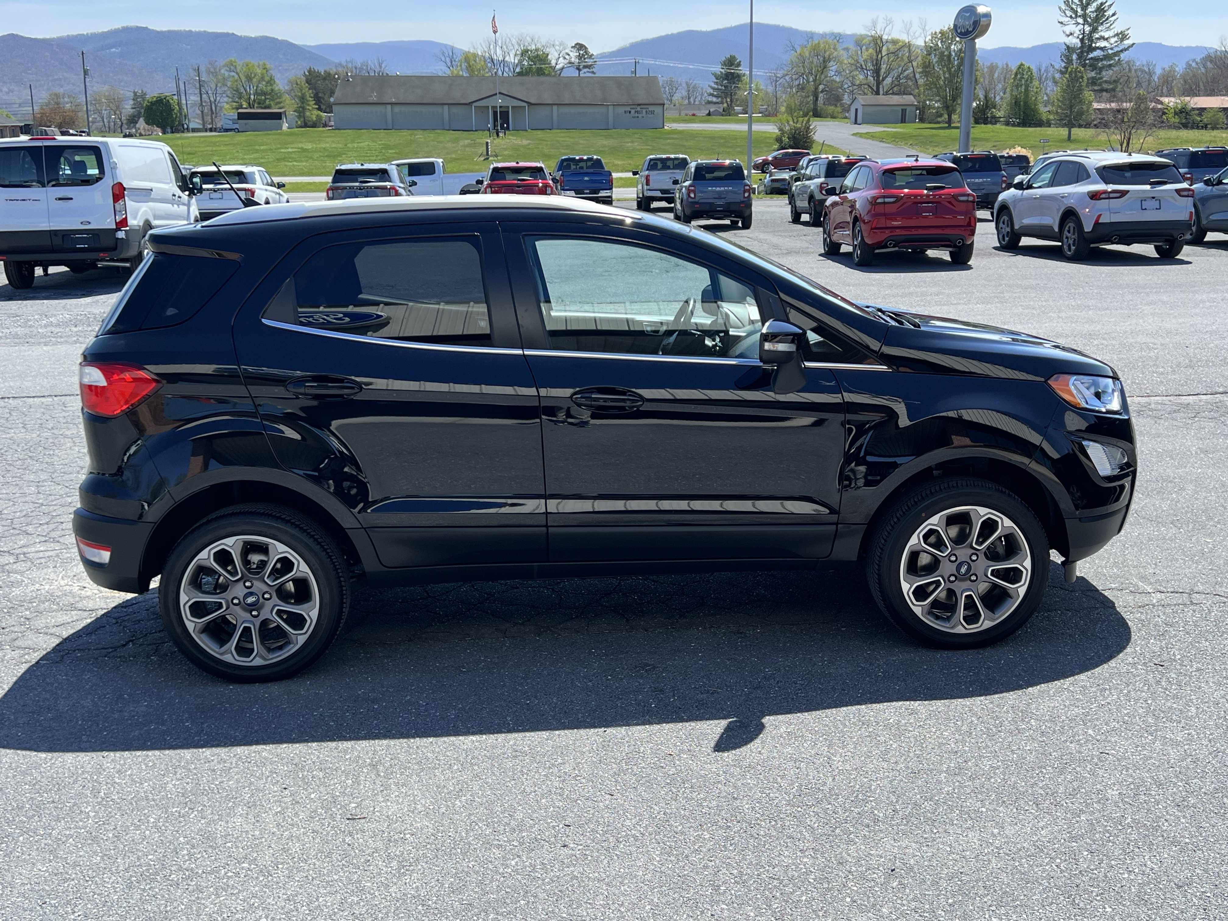Used 2022 Ford EcoSport Titanium AWD/4WD image 5