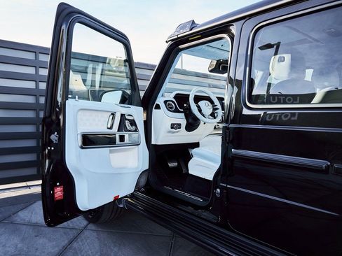 Used 2026 Mercedes-Benz G 63 AMG 4MATIC image 44