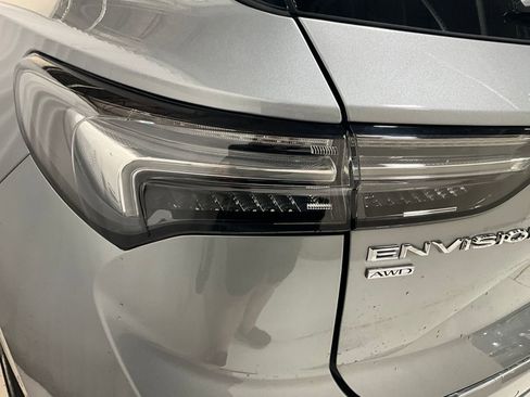 Used 2023 Buick Envision Avenir image 25