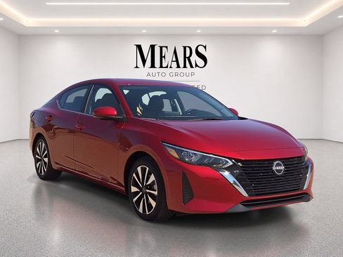 Used 2025 Nissan Sentra SV w/ SV Premium Package FWD image 7