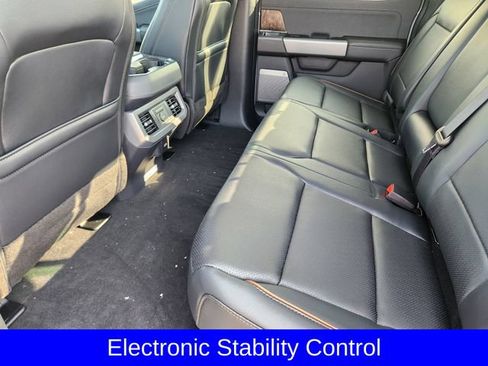 New 2026 Ford F350 Lariat w/ Lariat Ultimate Package AWD/4WD image 31
