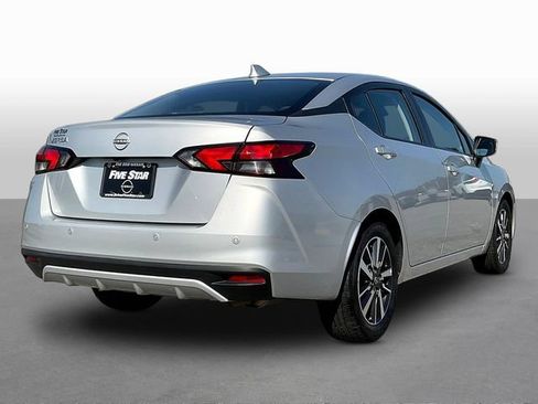 Used 2025 Nissan Versa SV FWD image 7