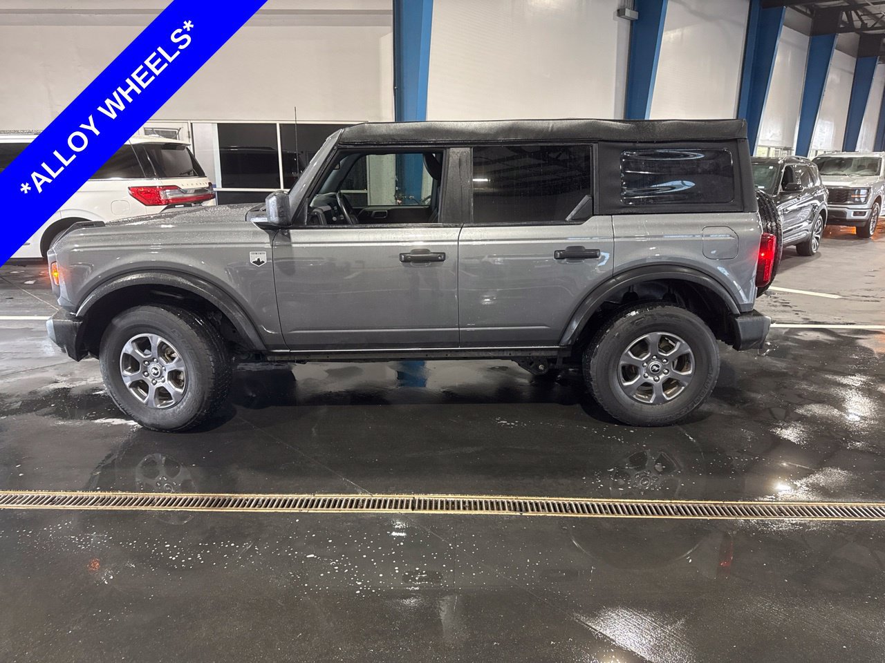 Used 2024 Ford Bronco Big Bend AWD/4WD image 3