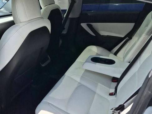 Used 2020 Tesla Model 3 Standard Range Plus RWD image 10