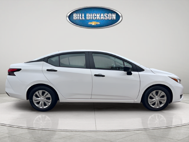 Used 2023 Nissan Versa S FWD image 9