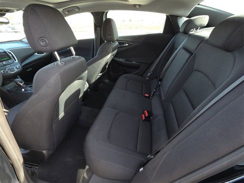 Used 2024 Chevrolet Malibu LT image 14