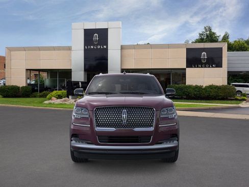 New 2024 Lincoln Navigator Reserve image 7