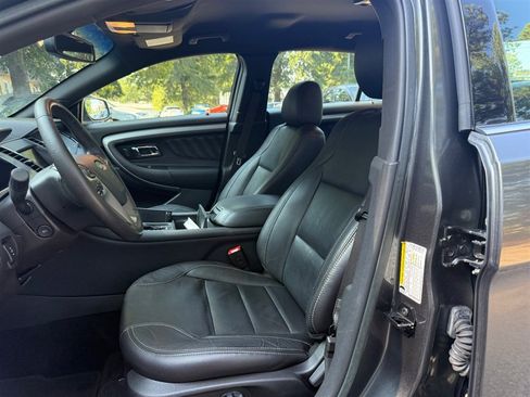 Used 2015 Ford Taurus SEL w/ Equipment Group 201A FWD image 10