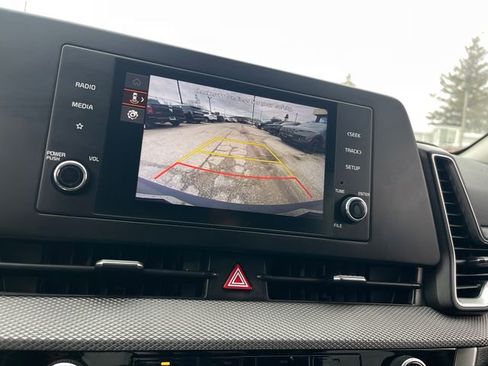 Used 2024 Kia Sportage LX image 13