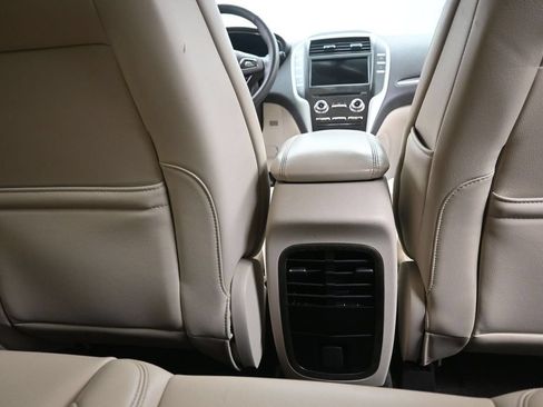 Used 2017 Lincoln MKC Premiere AWD/4WD image 26