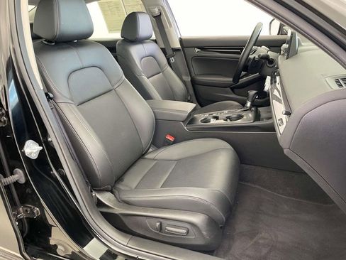 Used 2023 Honda Civic Touring image 22