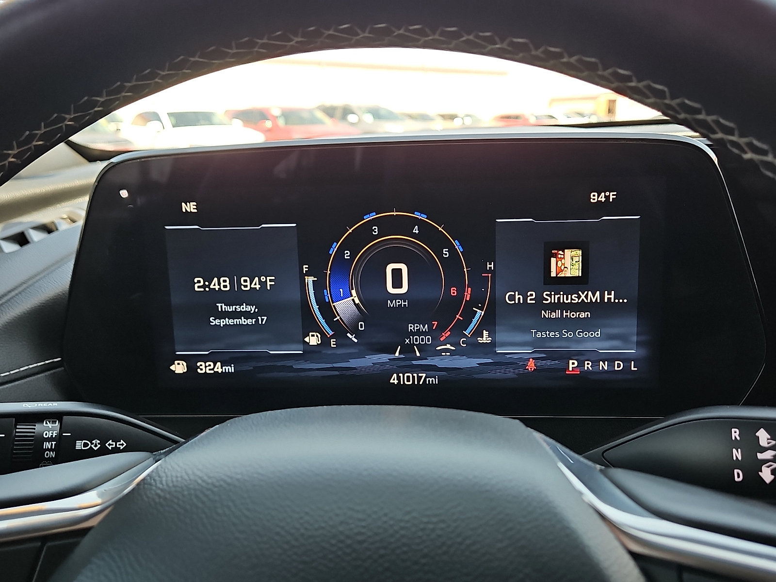 Used 2025 Chevrolet Traverse LT FWD image 19