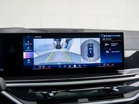 Certified 2025 BMW X5 xDrive40i w/ Executive Package image 26