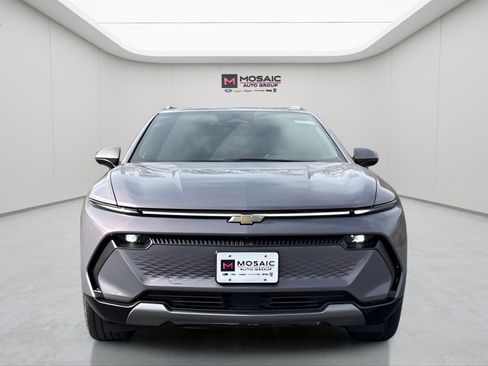 New 2026 Chevrolet Equinox EV LT w/ Convenience Package II image 2