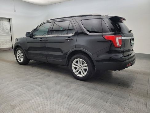 Used 2017 Ford Explorer FWD image 3