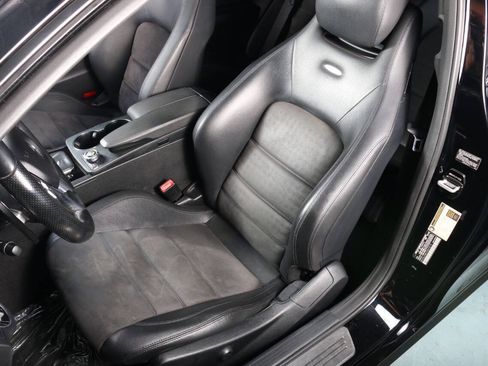 Used 2013 Mercedes-Benz C 63 AMG Coupe w/ Multimedia Pkg image 7