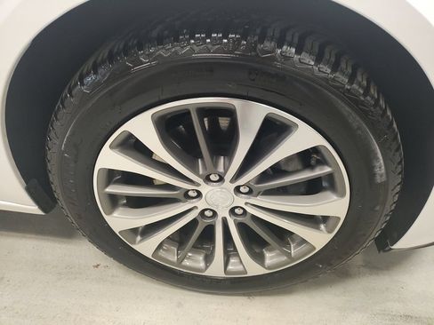 Used 2019 Buick LaCrosse Essence w/ Sun and Shade Package FWD image 4