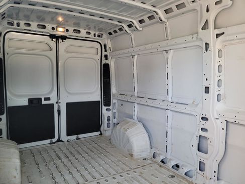 Used 2024 RAM ProMaster 2500 w/ Power Group FWD image 15